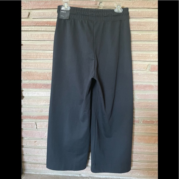 Women’s Nike Loose Fit Wide Leg Jersey Capri Pants Size XS - Picture 2 of 13